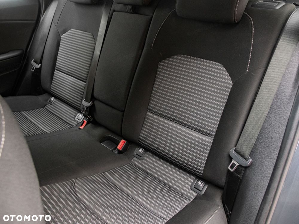 Kia Ceed 1.5 T-GDI M DCT - 29
