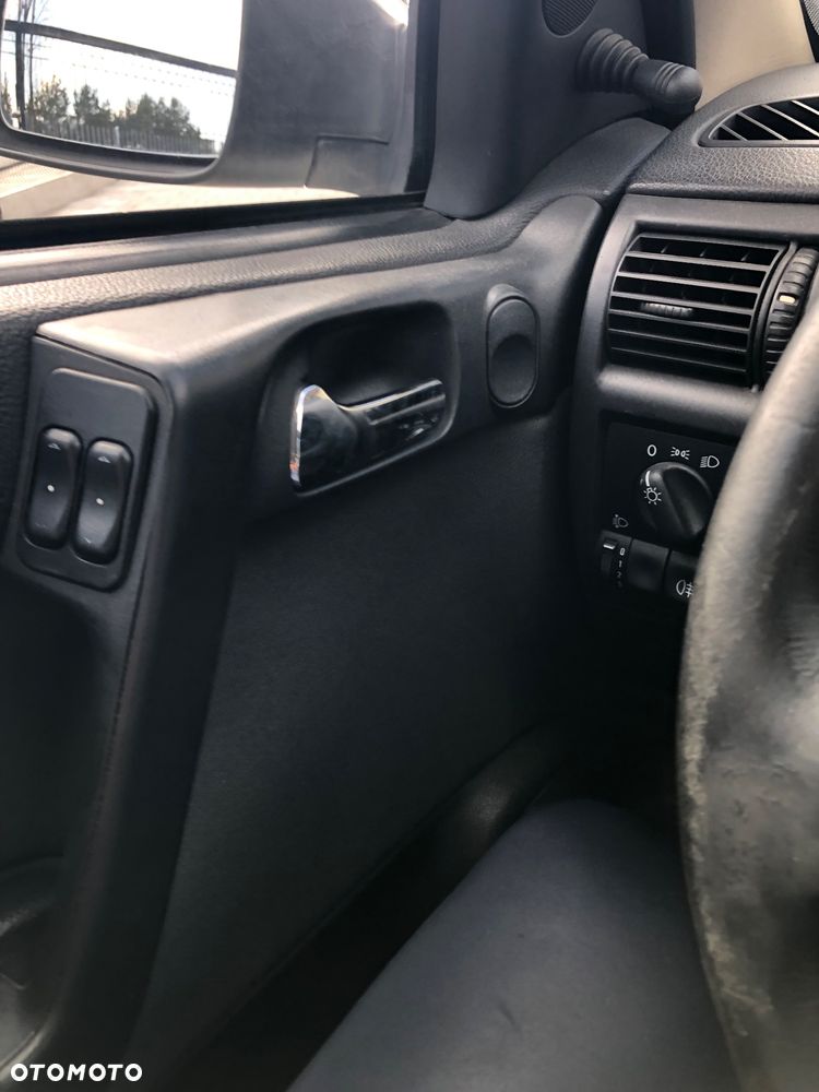 Opel Astra 1.6 GL / Club - 15