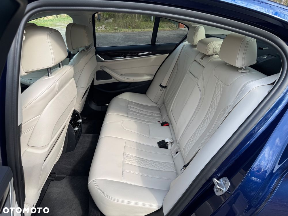 BMW Seria 5 530i xDrive Luxury Line - 16