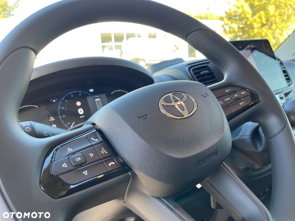 Toyota Proace Max - 18