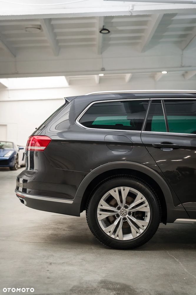 Volkswagen Passat Alltrack 2.0 TDI SCR 4Mot DSG - 3