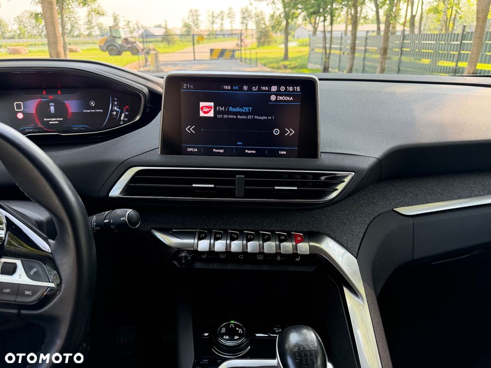 Peugeot 3008 PureTech 130 Stop & Start GPF Allure - 11