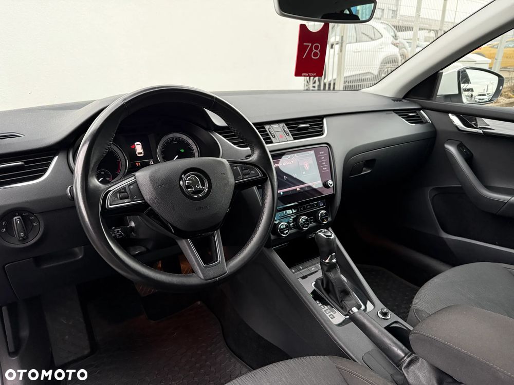 Skoda Octavia 2.0 TDI SCR Style DSG - 23