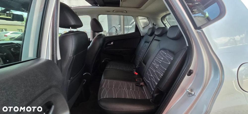 Kia Venga 1.6 CRDi 128 ISG Vision - 33