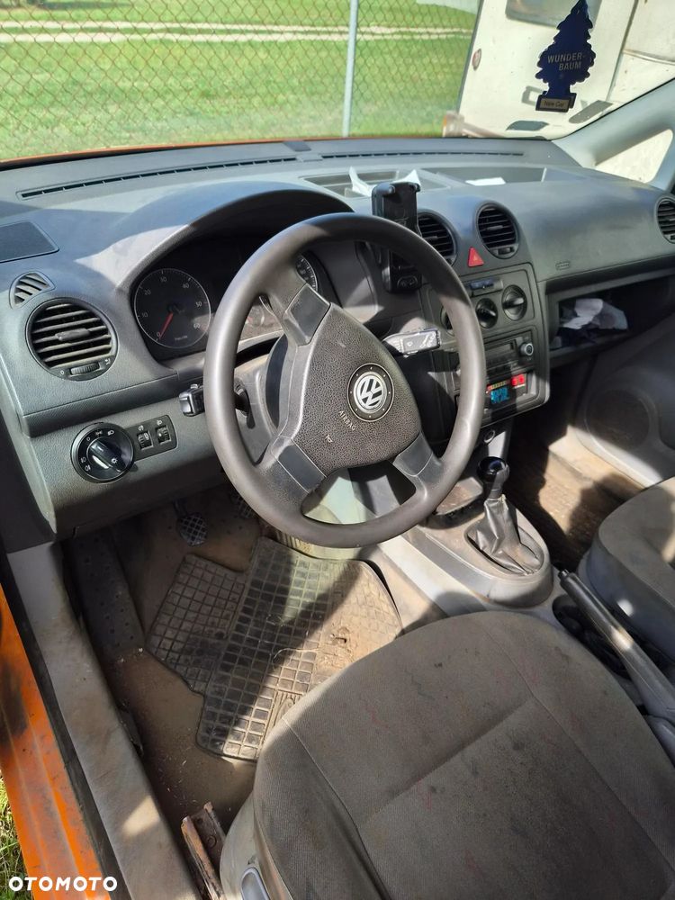 Volkswagen Caddy - 9