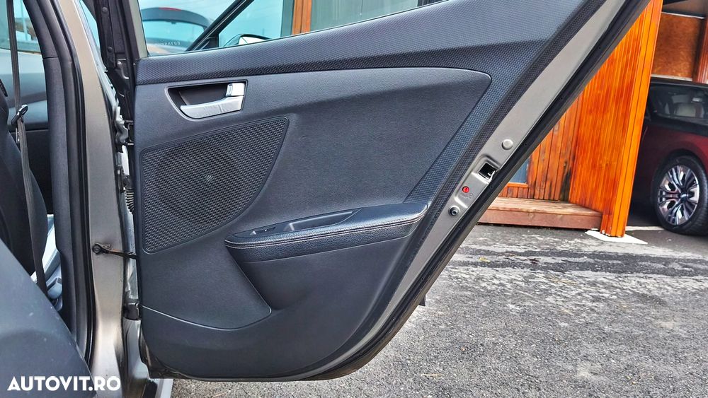 Hyundai Veloster 1.6 Turbo Matt Finish - 19