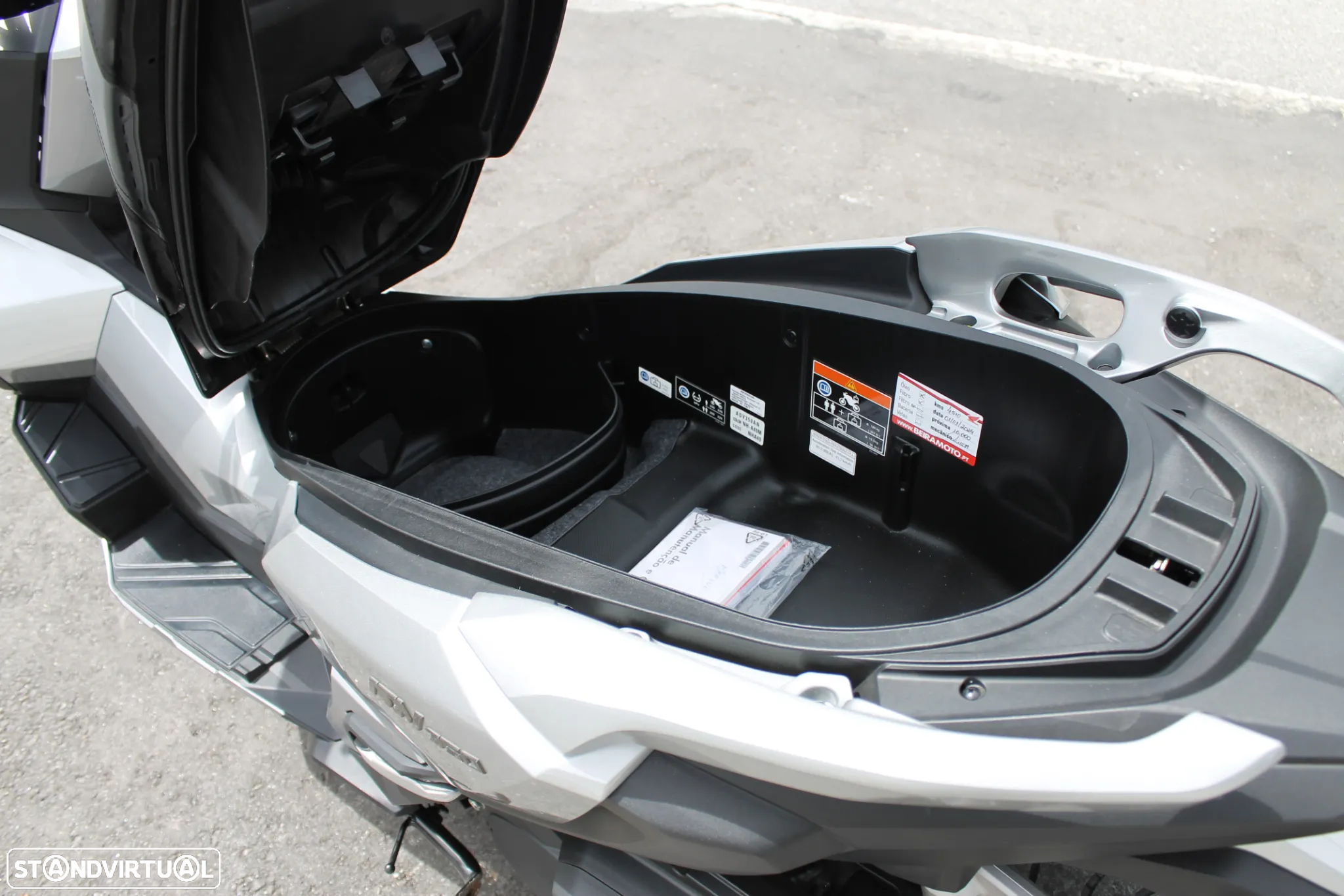 Honda ADV 350 Abs - 23