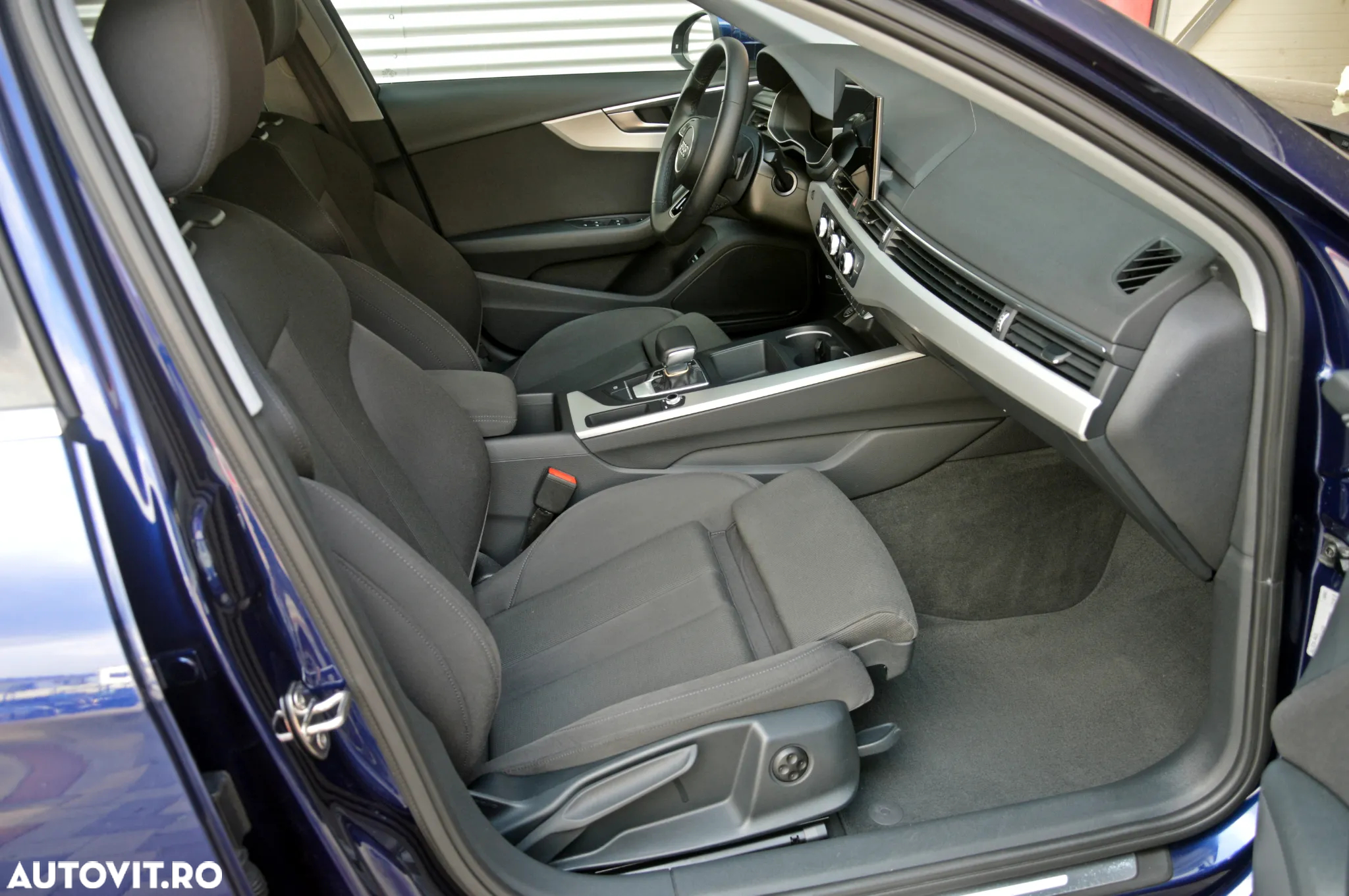 Audi A4 30 TDI S tronic MHEV S Line - 27