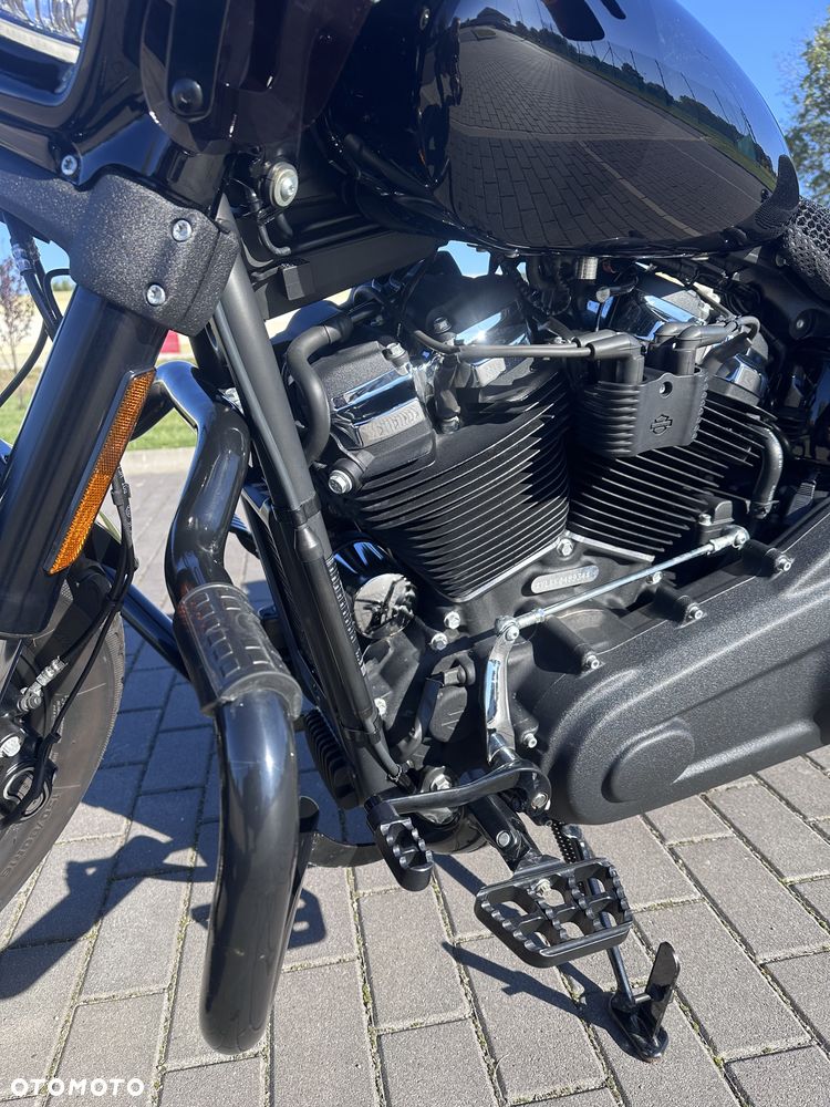 Harley-Davidson Softail Fat Bob - 14