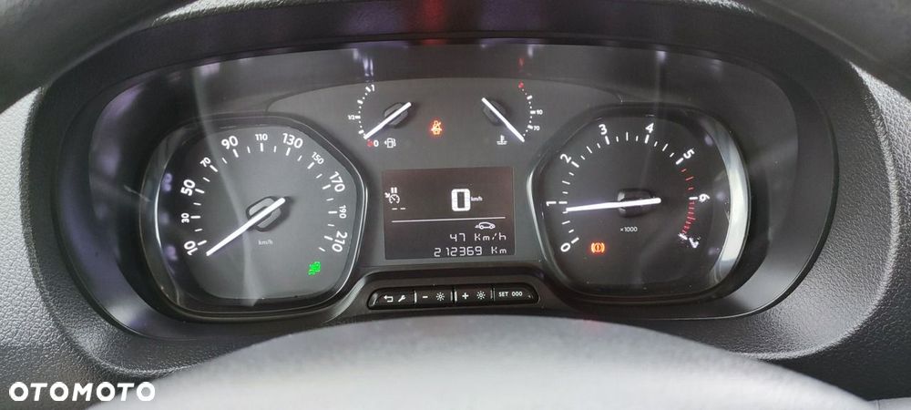Toyota ProAce - 31