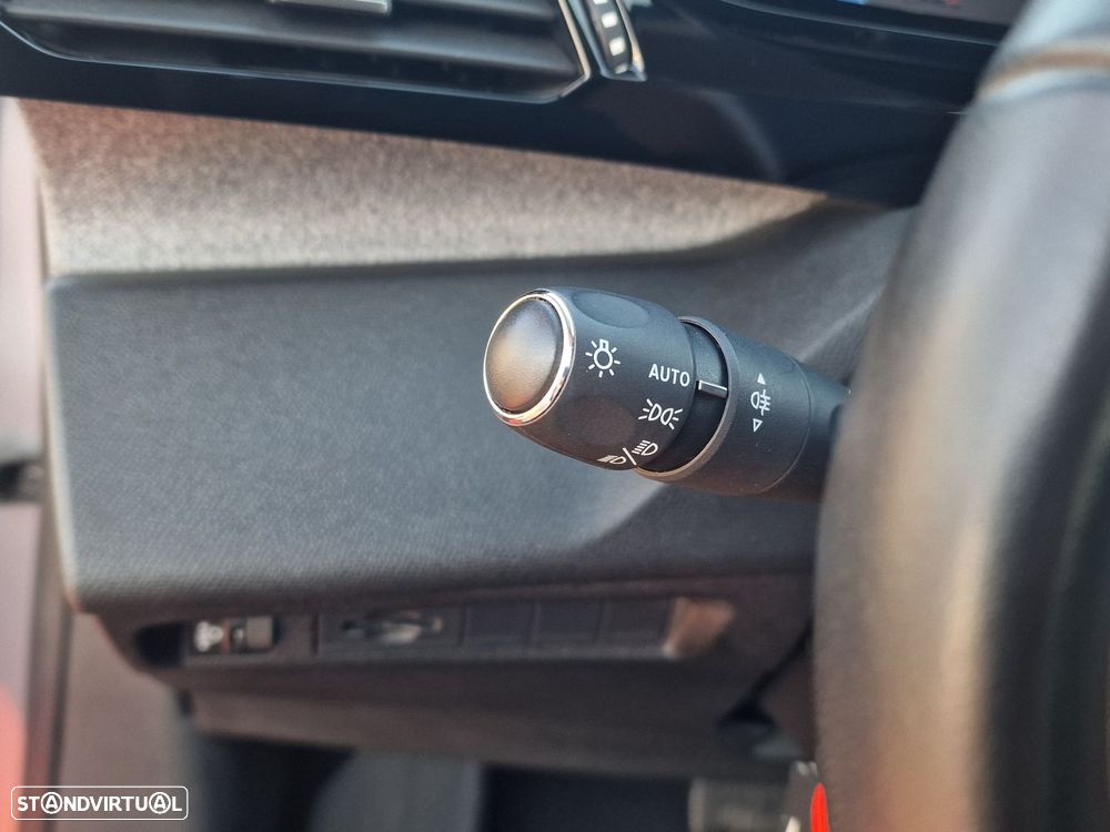 Peugeot 308 SW 1.2 PureTech Allure Pack EAT8 - 19