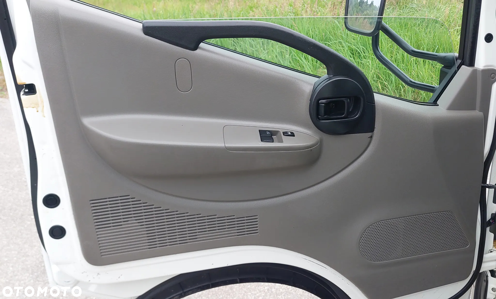 Nissan Cabstar - 27
