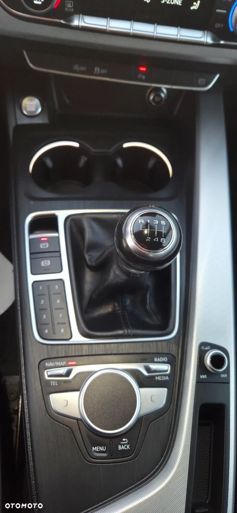 Audi A4 Avant 2.0 TDI - 27