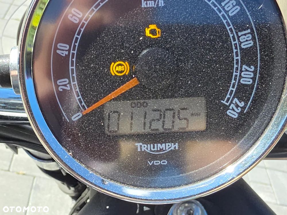 Triumph Rocket - 12