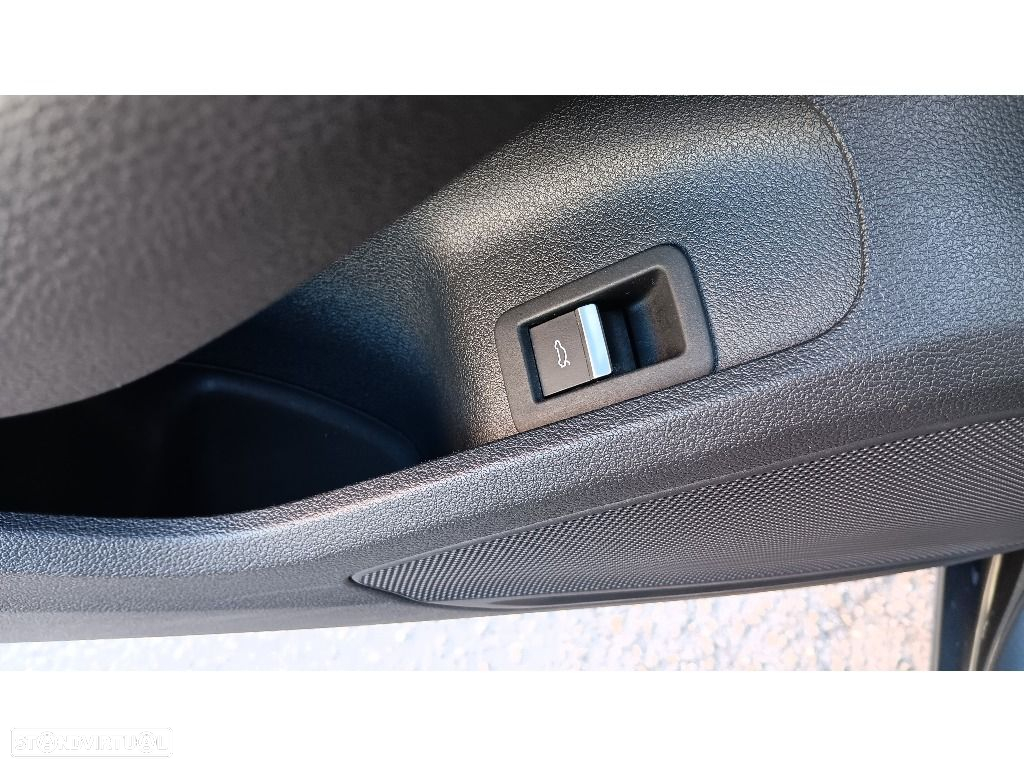 Audi A4 Avant 30 TDI S tronic - 10