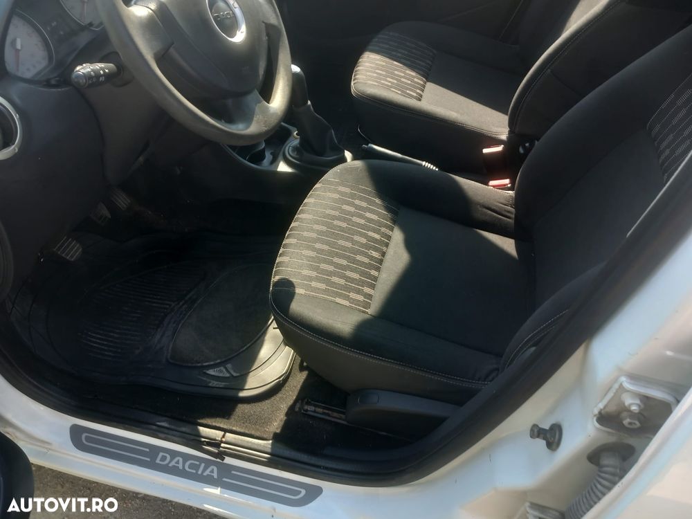 Dacia Sandero - 7