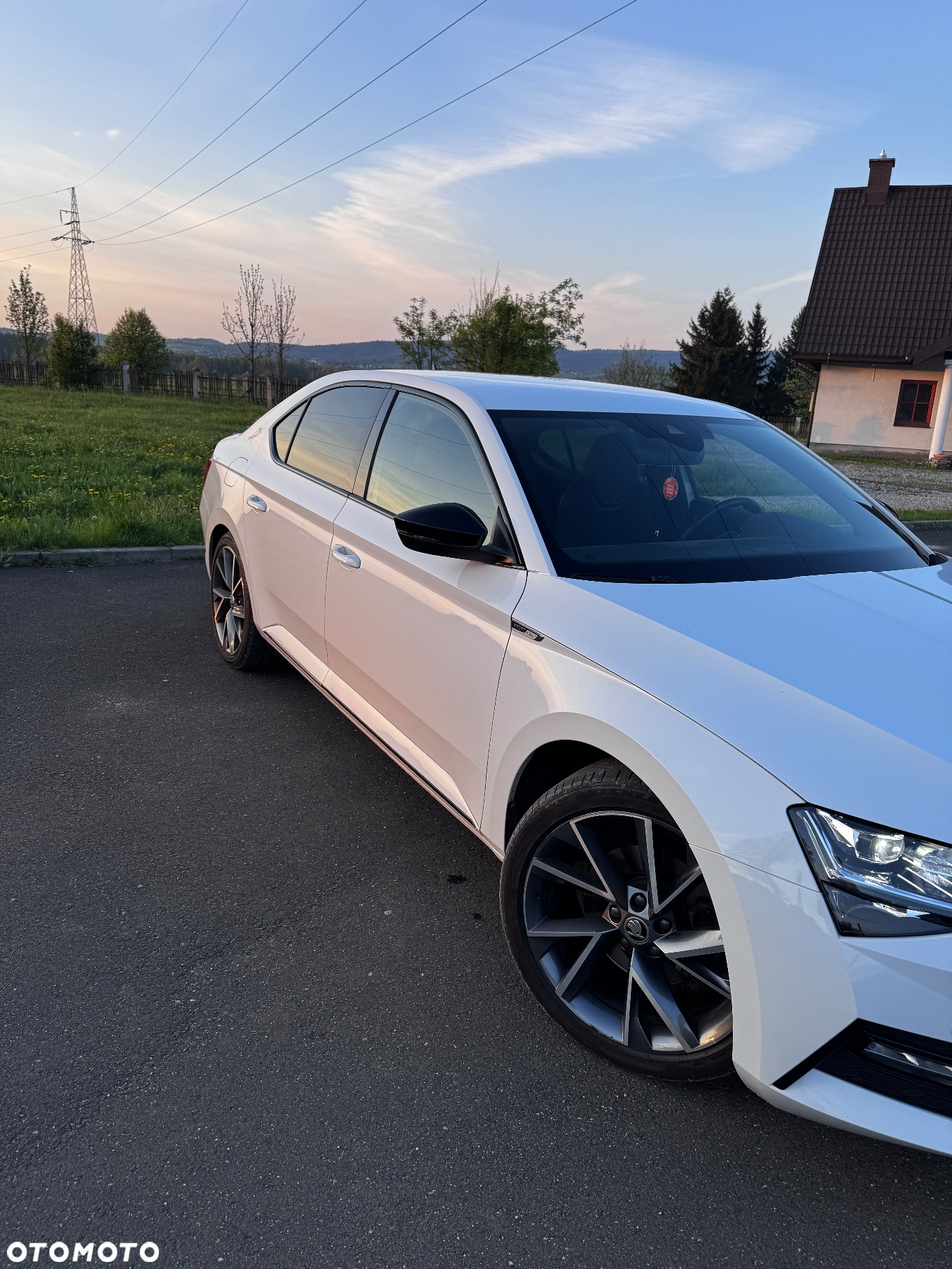 Skoda Superb 2.0 TDI SCR 4x4 Sportline DSG - 3