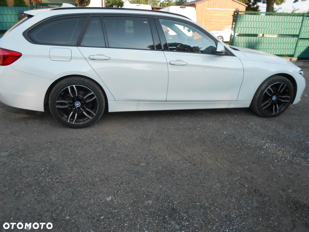 BMW Seria 3 320d Advantage sport - 4