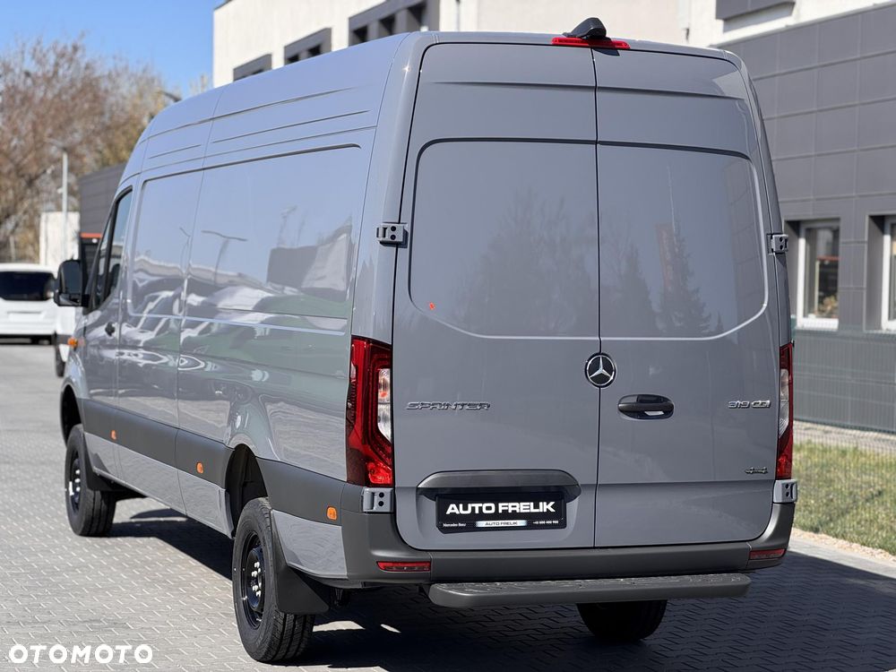 Mercedes-Benz Sprinter - 5