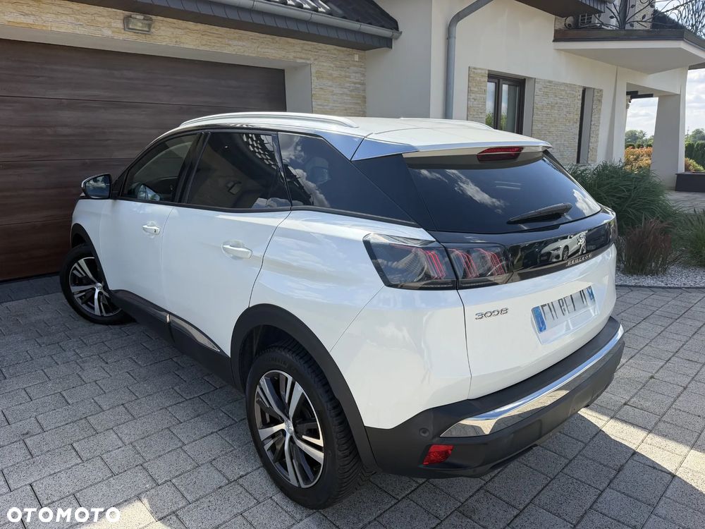 Peugeot 3008 1.2 PureTech GPF Allure S&S - 8