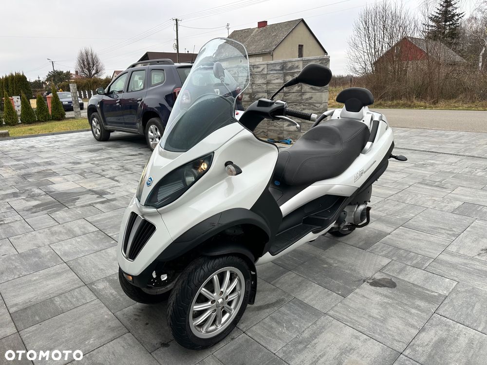 Piaggio MP-3 - 14