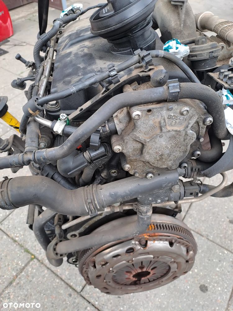 Volkswagen Touran 1.9 TDi silnik kompletny kod AVQ - 6