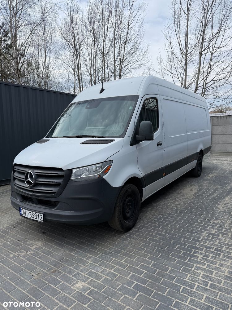 Mercedes-Benz Sprinter 319 - 1