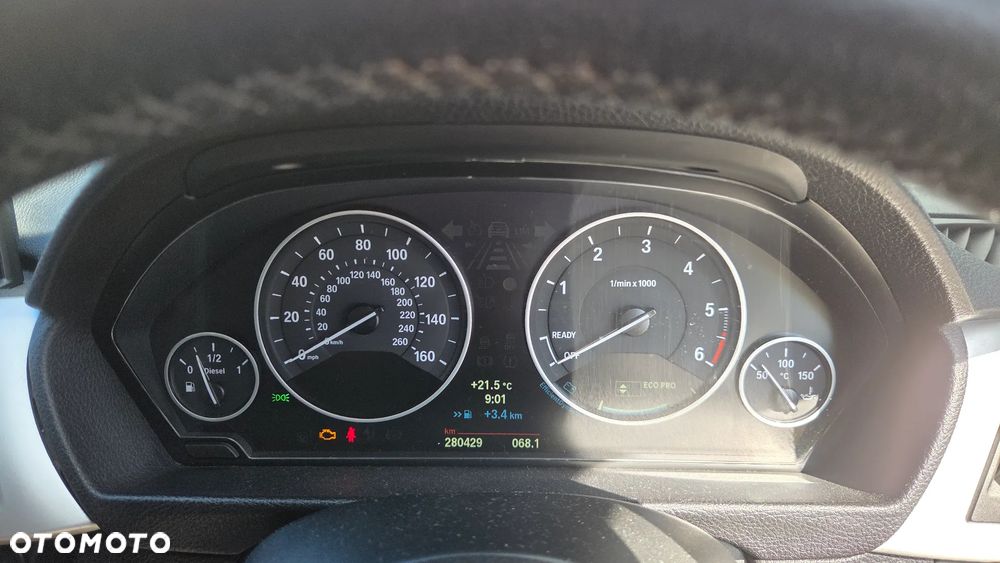 BMW Seria 3 320d DPF Efficient Dynamics Edition - 9