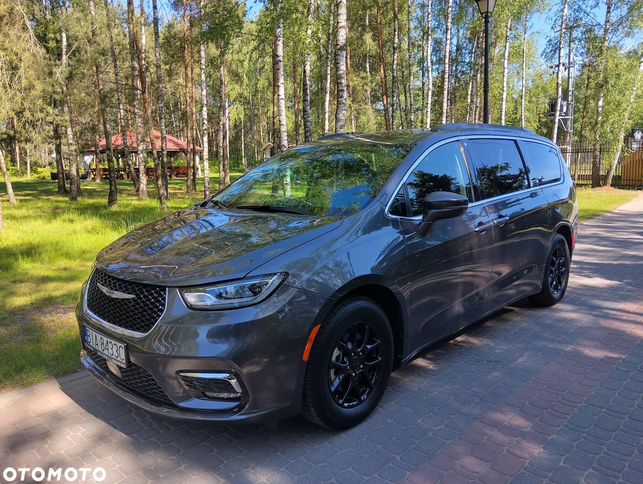 Chrysler Pacifica - 1