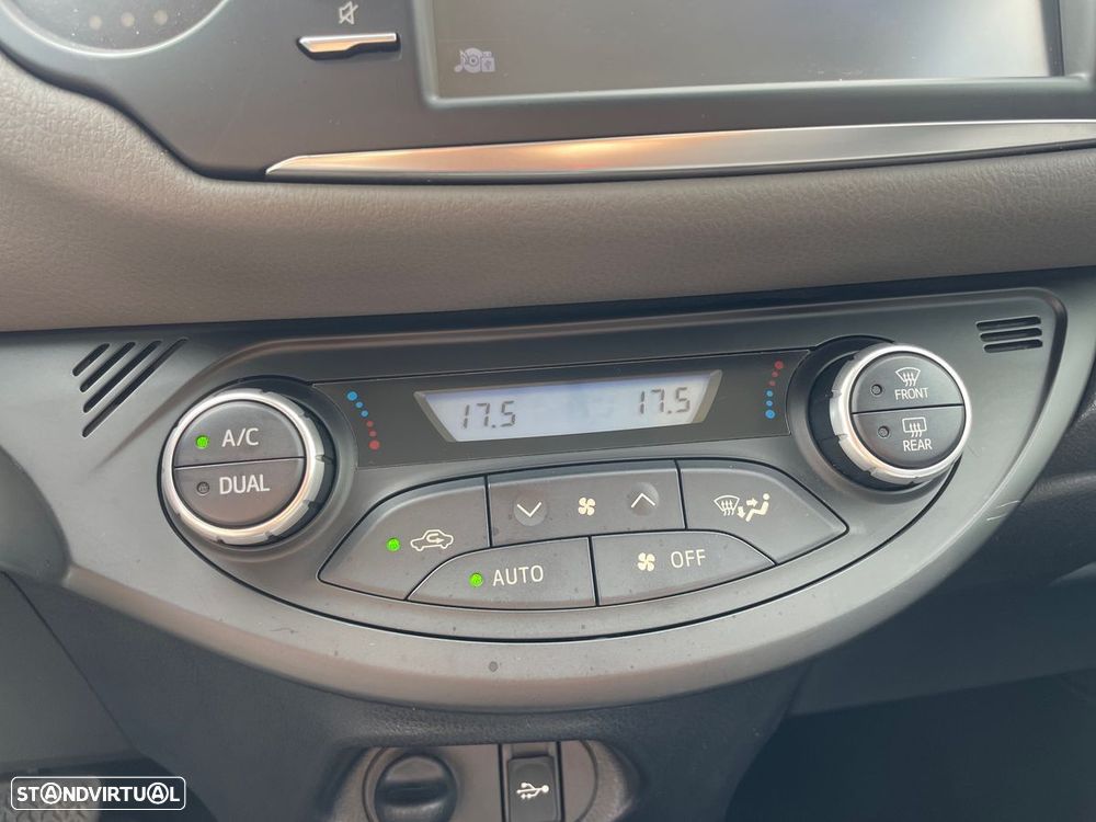 Toyota Yaris - 25