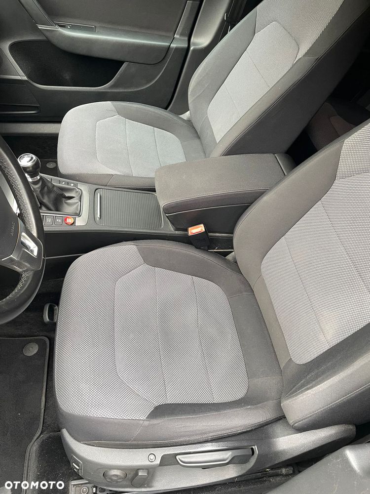 Volkswagen Passat 1.4 TSI Highline - 23