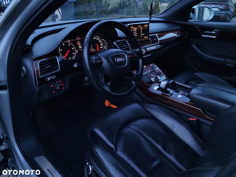 Audi A8 - 17