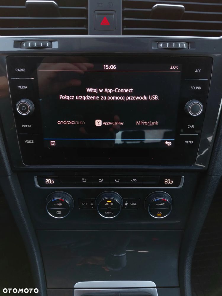 Volkswagen Golf 1.0 TSI BMT Comfortline - 18