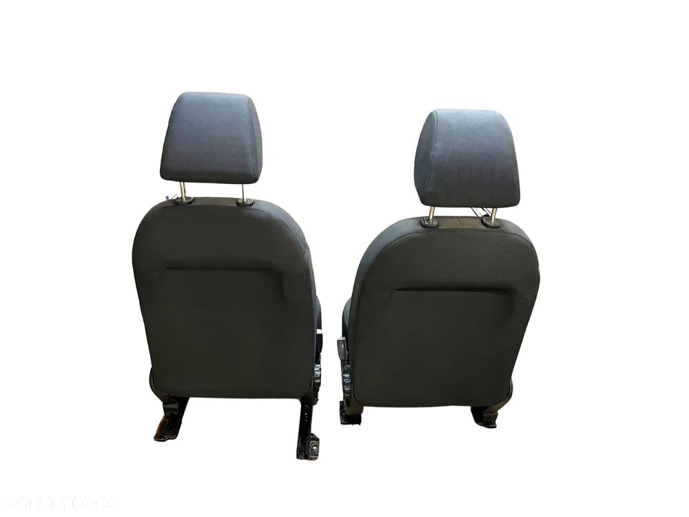 KOMPLET PRZEDNICH FOTELI	FORD	FIESTA MK6 2002-	Z PROWADNICAMI - 3