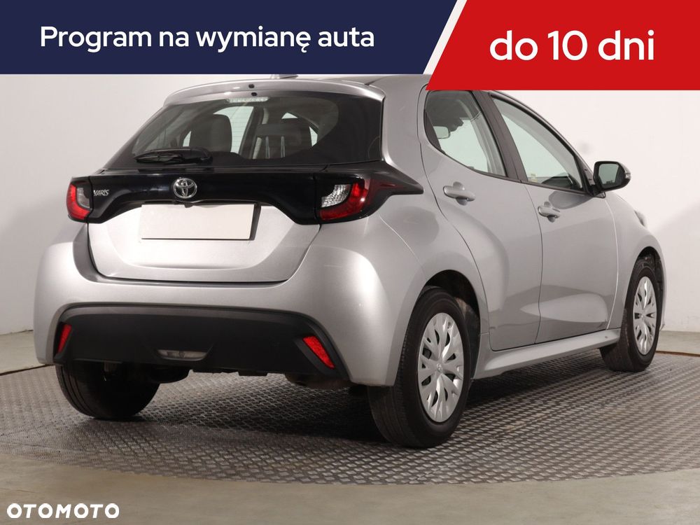 Toyota Yaris - 7