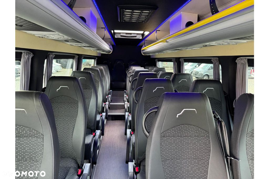 Mercedes-Benz Sprinter 519 - 25
