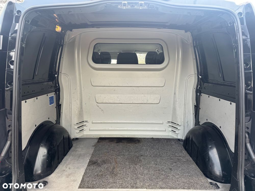 Mercedes-Benz Vito - 10