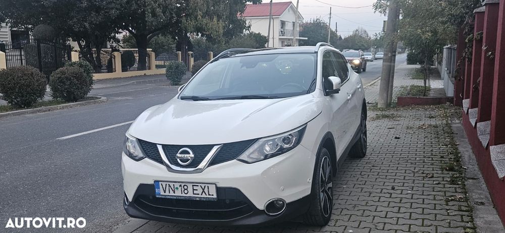 Nissan Qashqai 1.6L dCi Start/Stop 4X4-i Tekna - 1