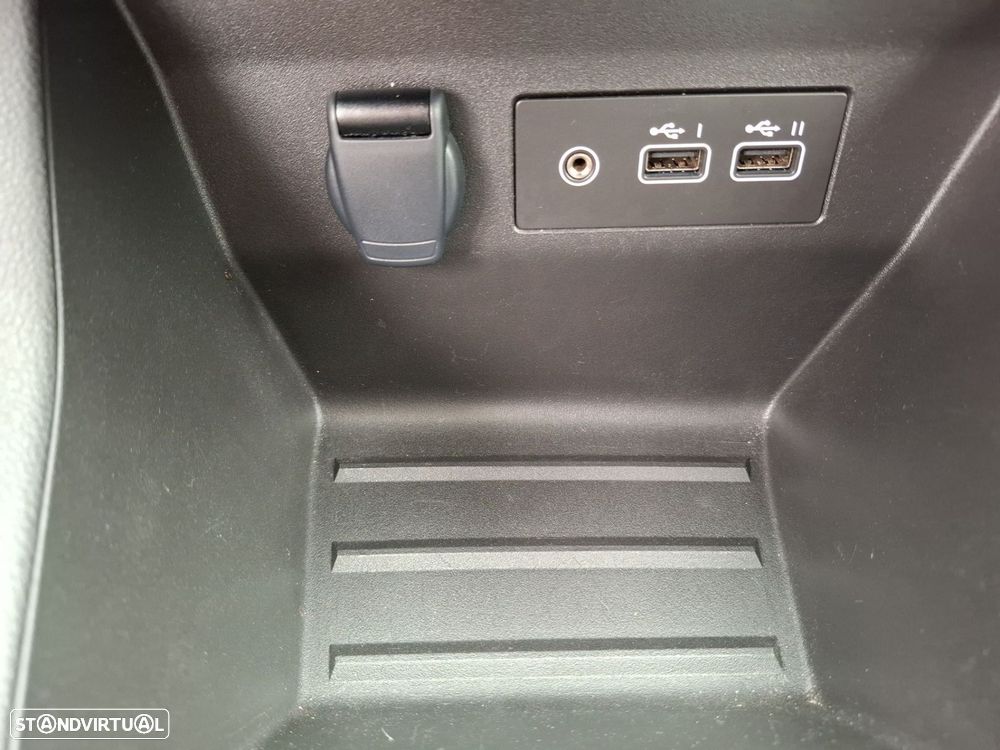 Renault Clio 1.0 TCe Evolution Bi-Fuel — fotografia 20