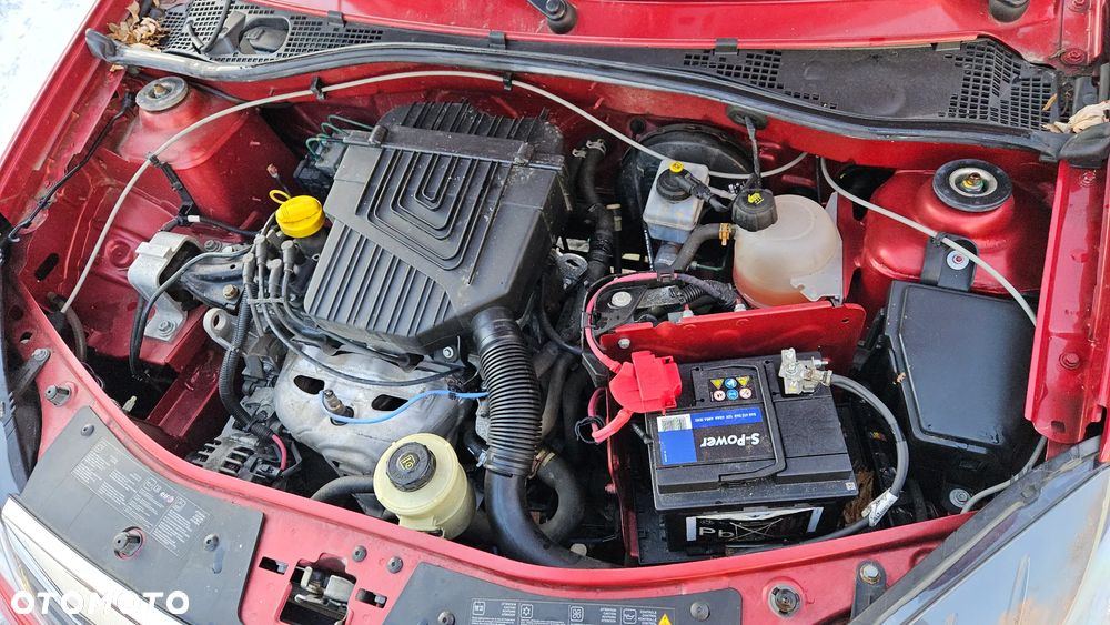 Dacia Sandero Stepway 1.6 - 9