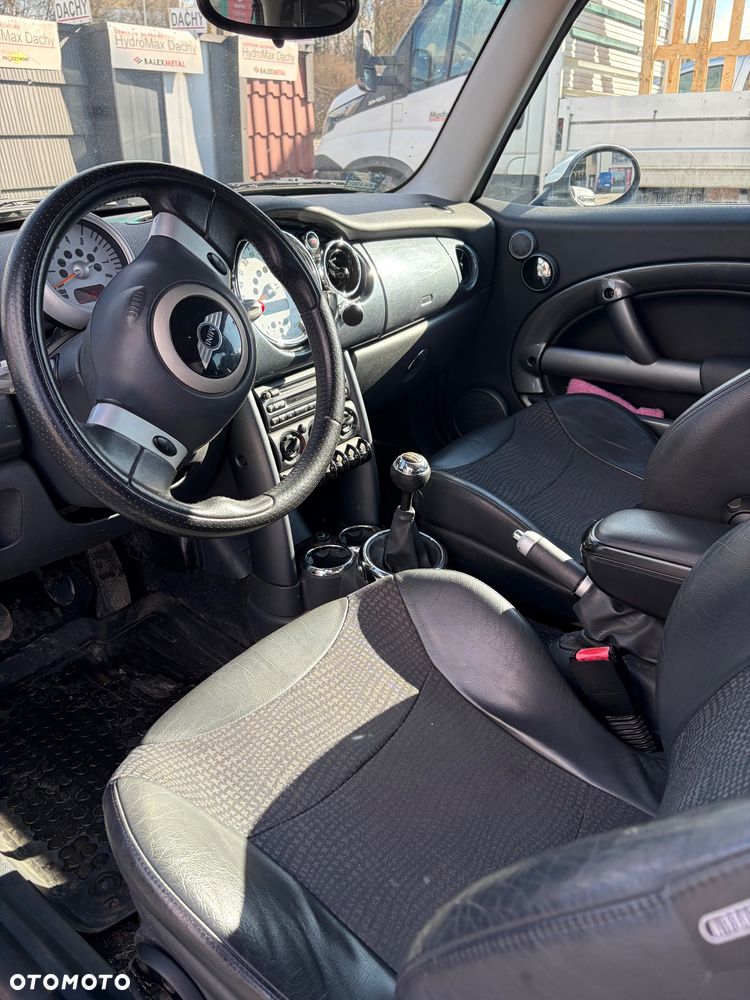 MINI Cooper Standard - 5