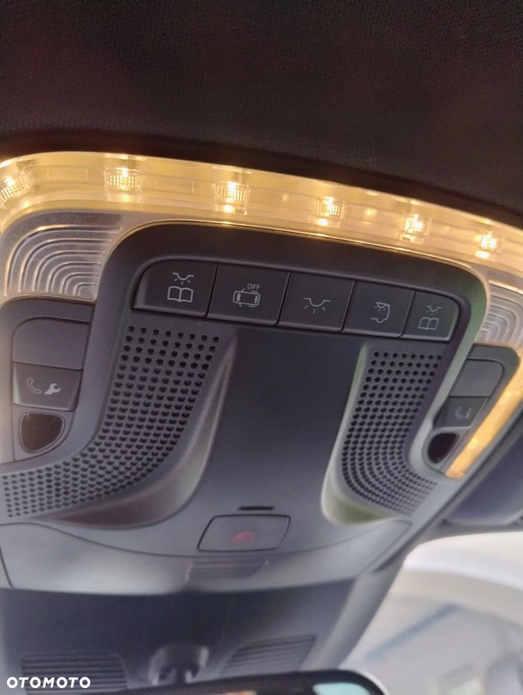 Mercedes-Benz Klasa V 300 d Extralang 4Matic 9G-TRONIC Avantgarde Edition - 9