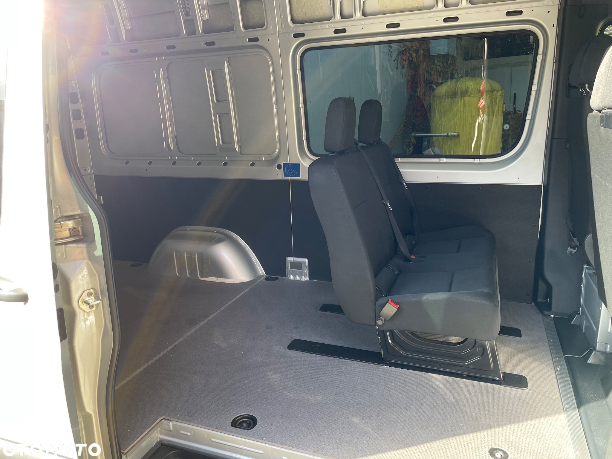 Mercedes-Benz Sprinter - 6