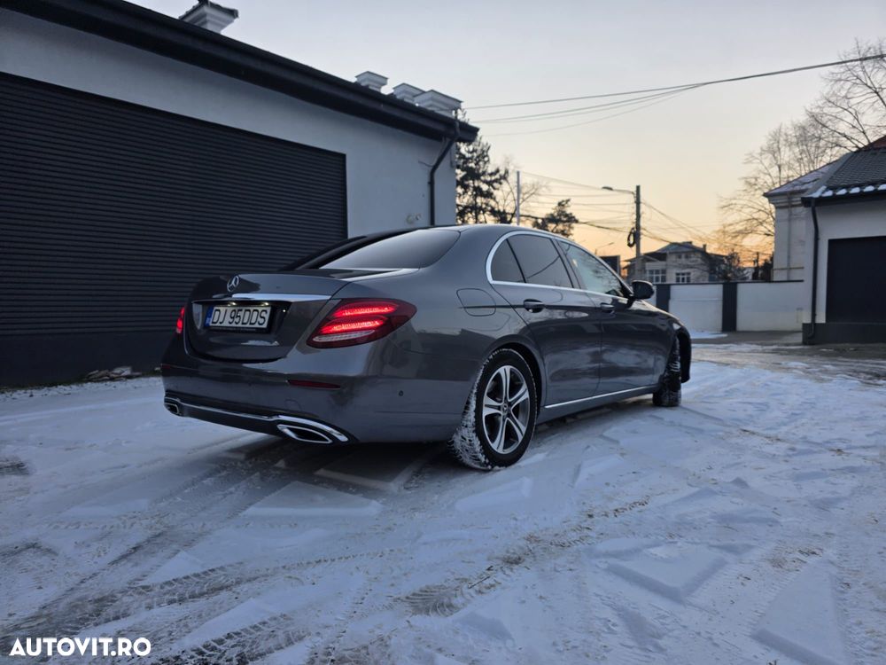 Mercedes-Benz E 220 d T-Modell Aut - 7