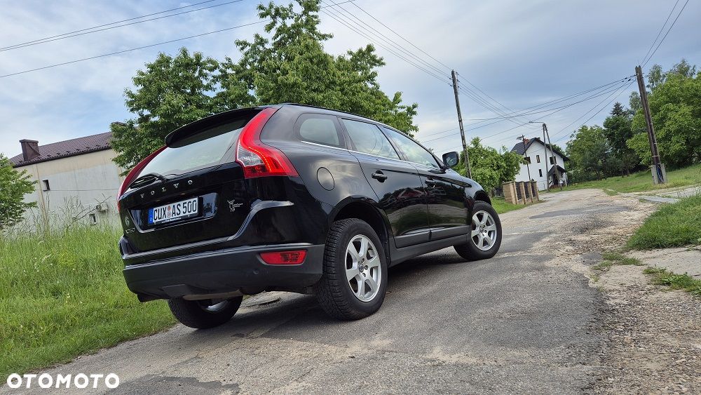 Volvo XC 60 D3 R-Design - 4