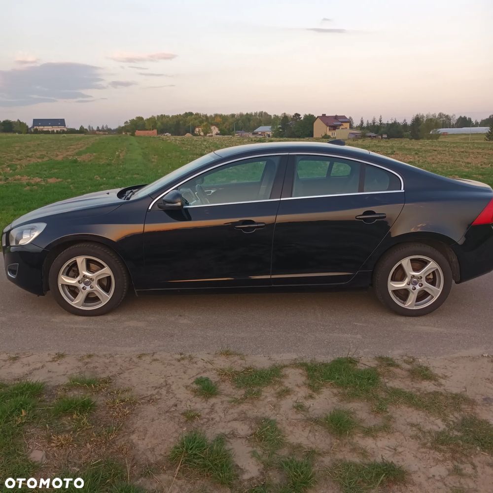 Volvo S60 D3 Momentum - 6
