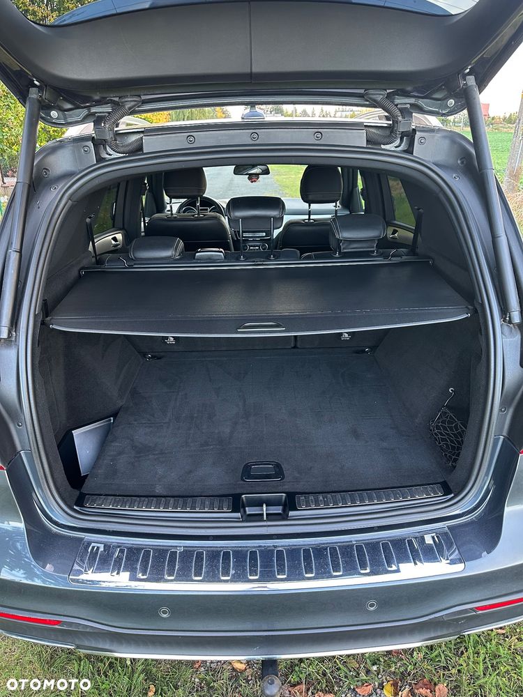 Mercedes-Benz GLE - 27