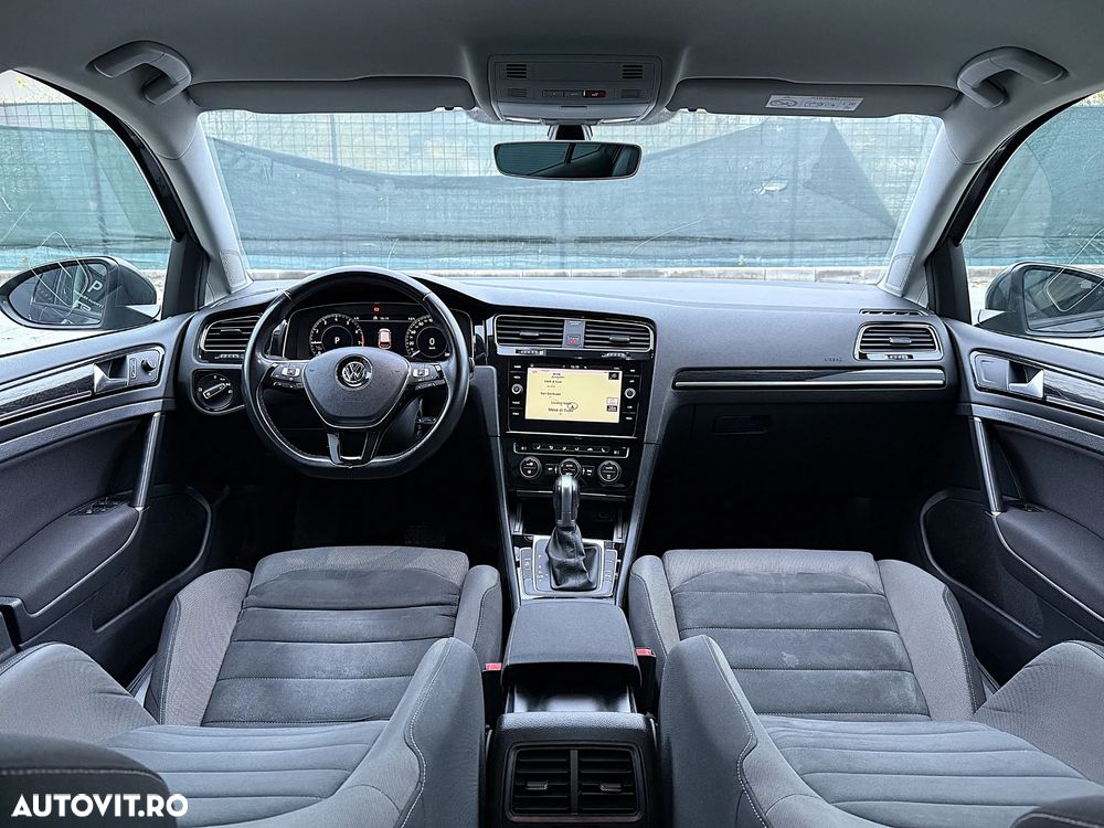 Volkswagen Golf 1.5 eTSI OPF DSG R-Line - 5