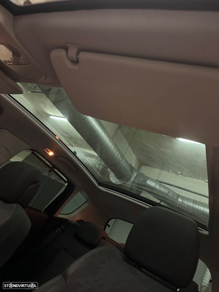 Peugeot 3008 1.6 HDi Sport 130g - 28