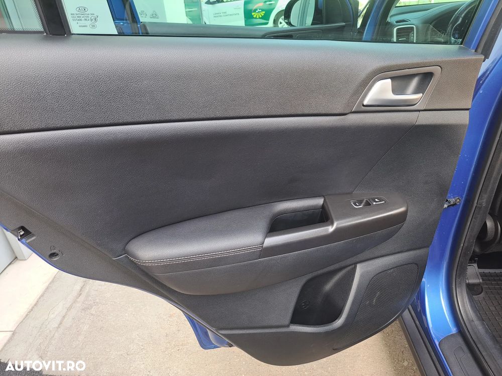 Kia Sportage 1.6 GDI 6MT 4x2 Classic - 17